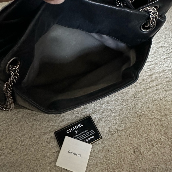 CHANEL LAX Shoulder Bag - Picture 7 of 14